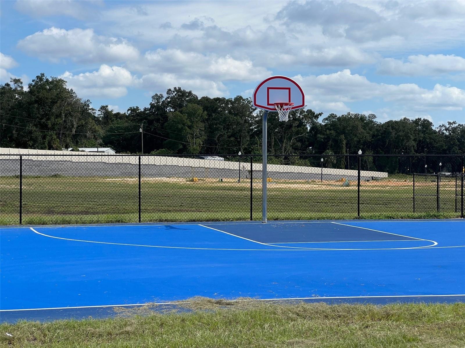 SUNSET HILLS - Residential Lease