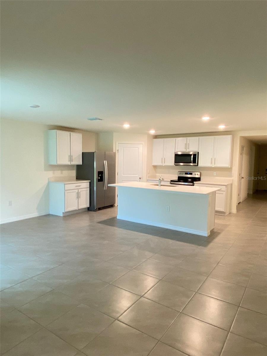 SUNSET HILLS - Residential Lease