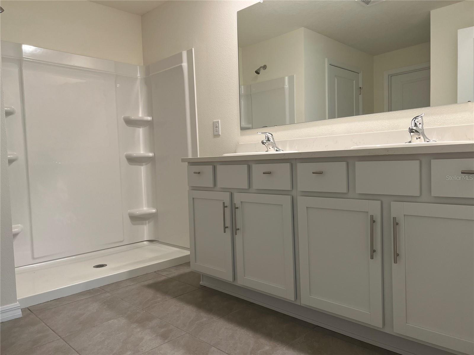 SUNSET HILLS - Residential Lease