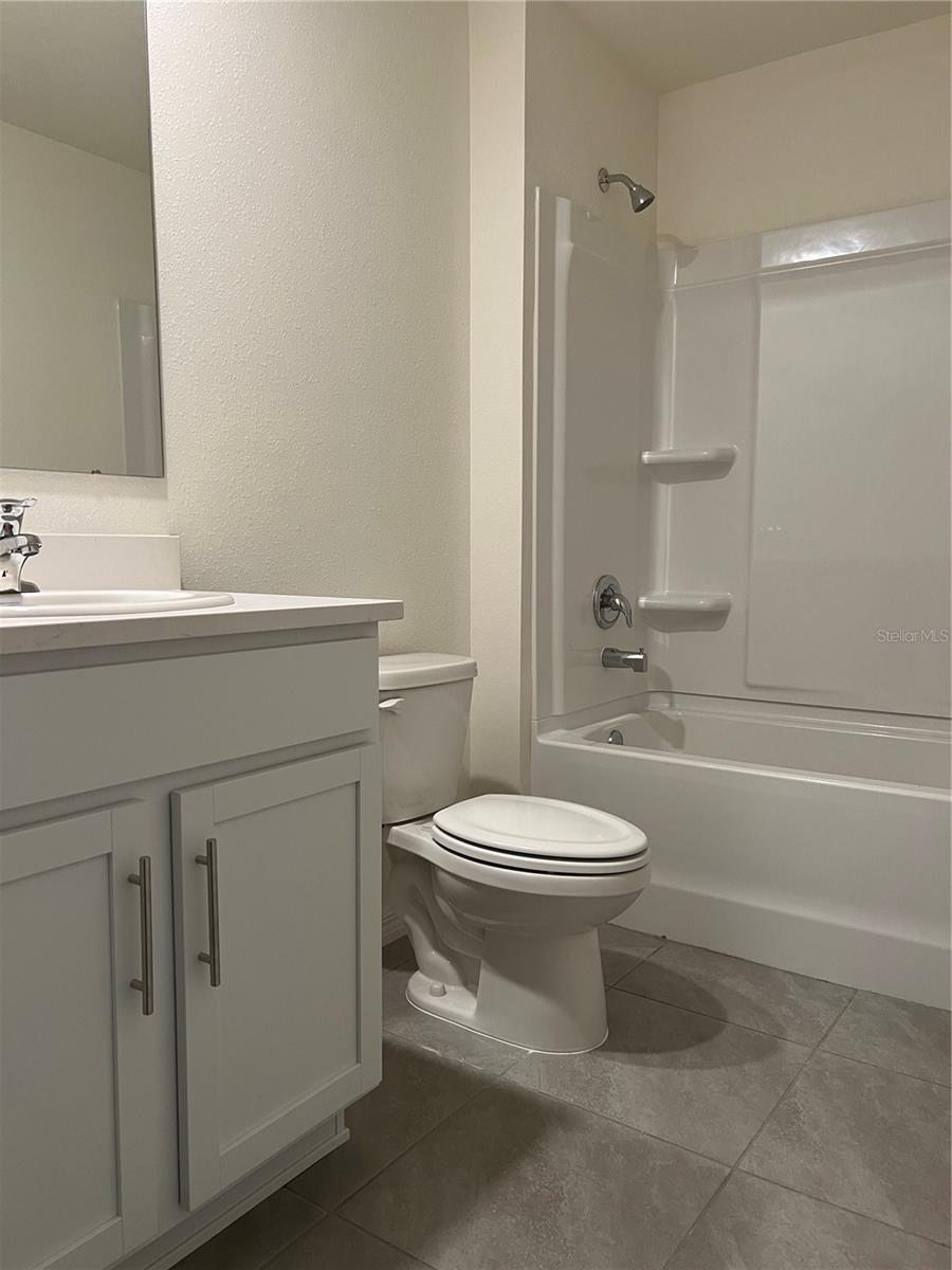 SUNSET HILLS - Residential Lease