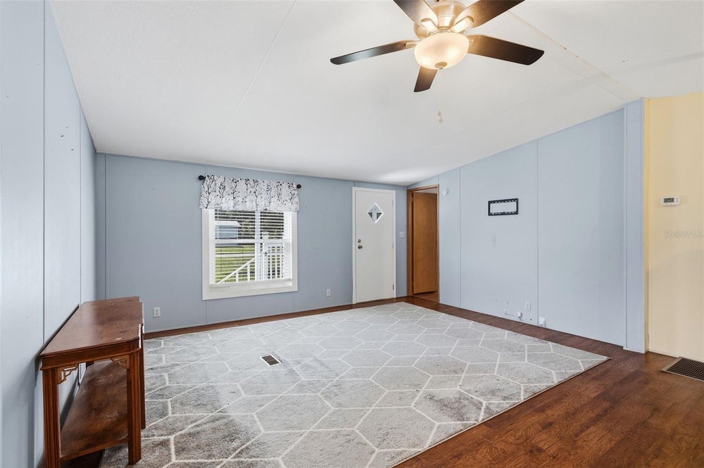 Photo of 13250 NE 16th Avenue, Trenton, FL 32693 (MLS # GC543657)