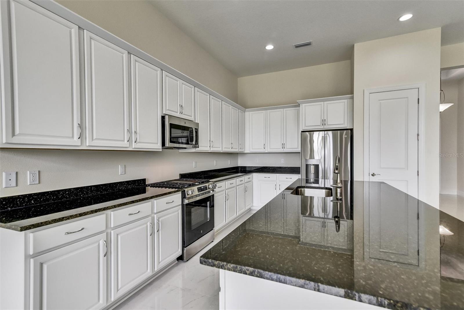ARTISTRY - Residential Lease