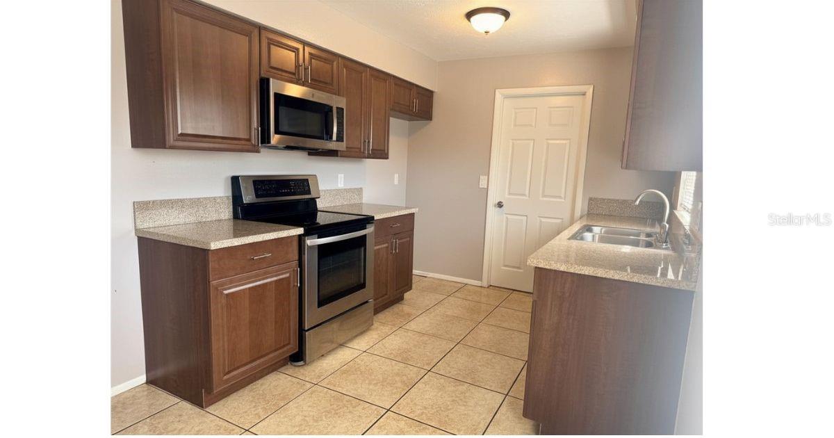 CLOVERDALE SUB - Residential