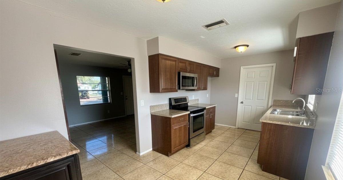 CLOVERDALE SUB - Residential