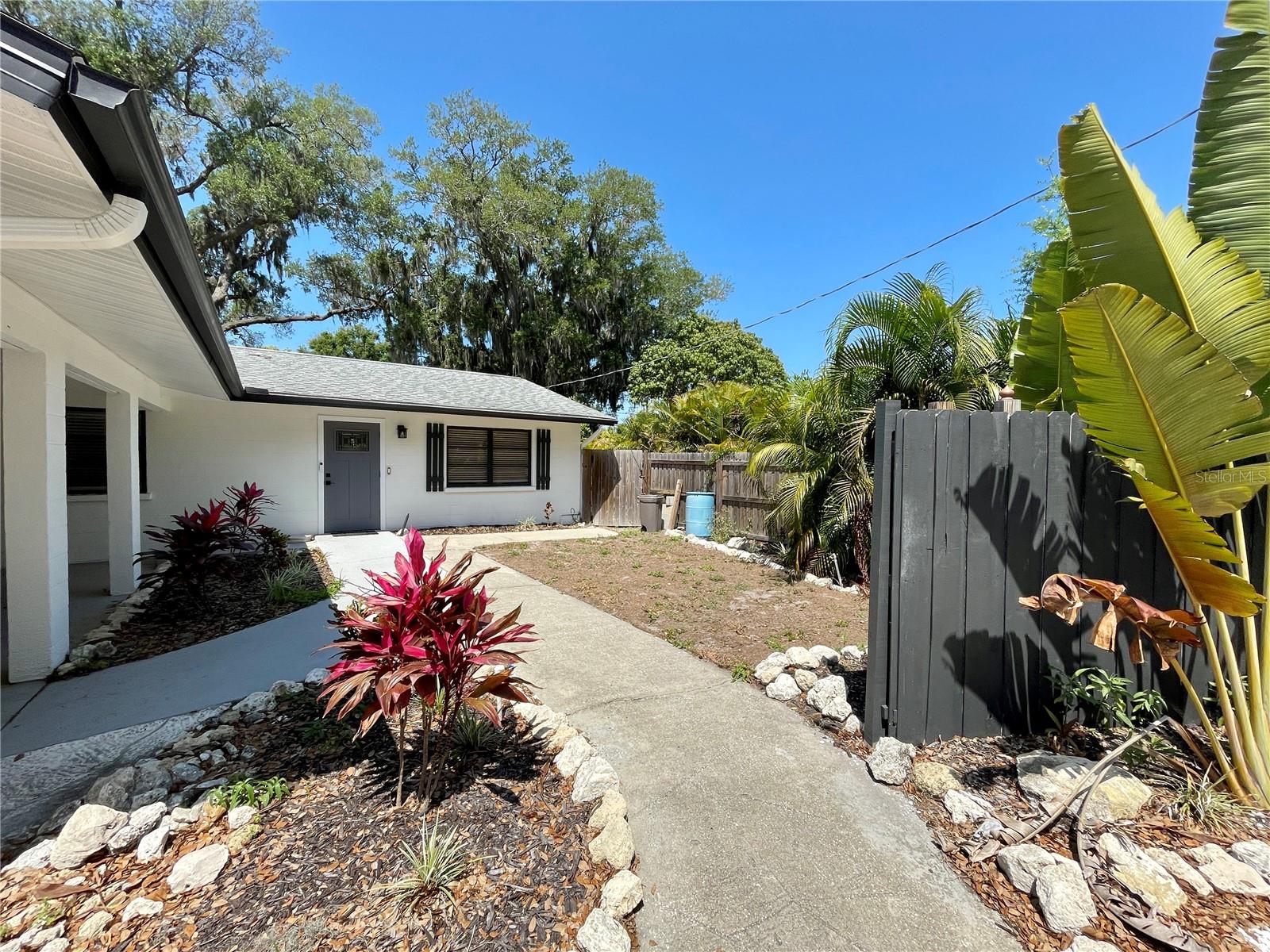 J T FLEMINGS - Residential Lease