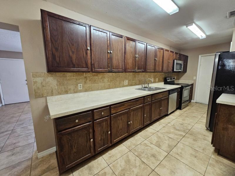 377 BRITTANY CIRCLE