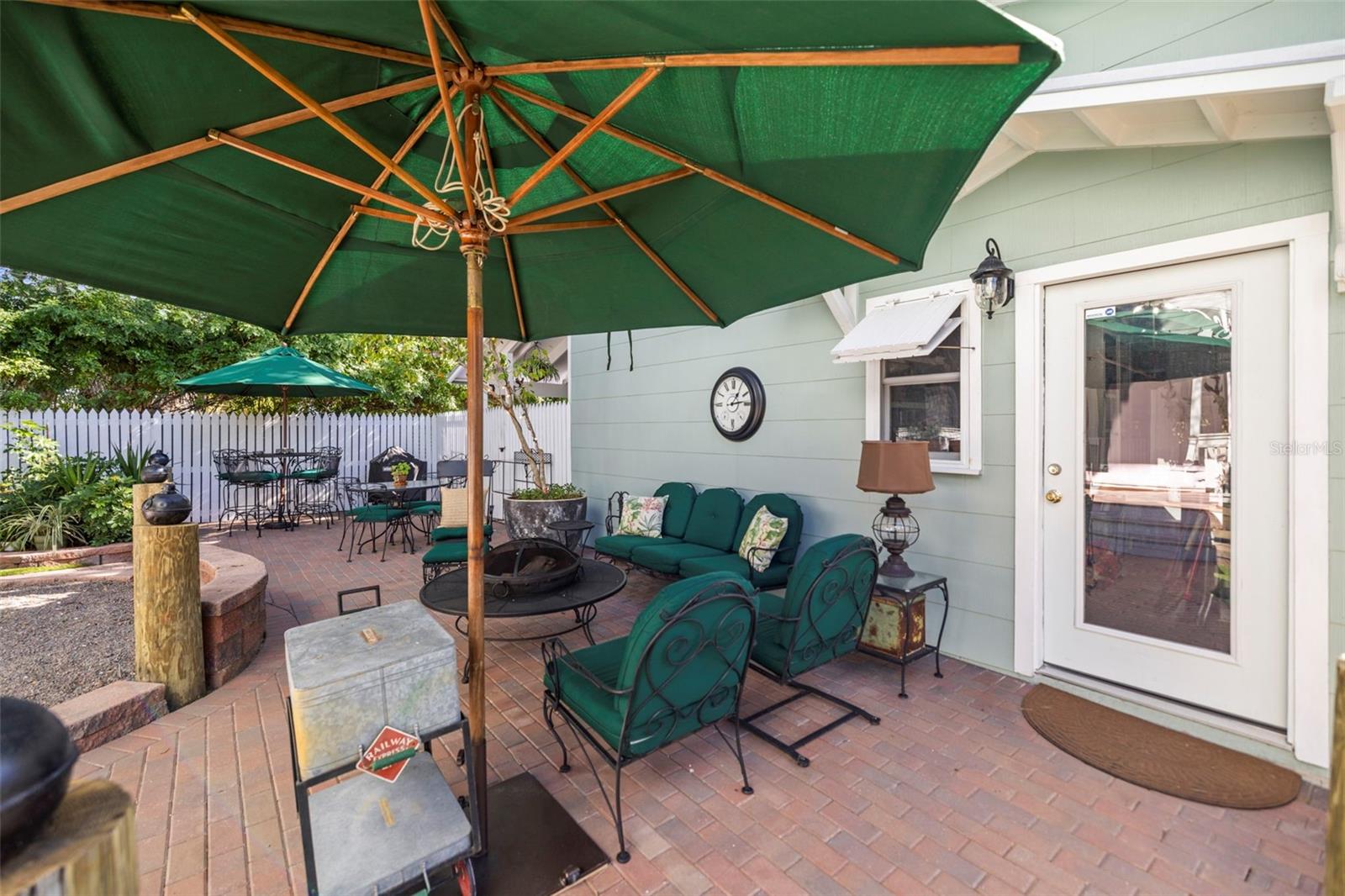 GROVE TERRACE - Residential