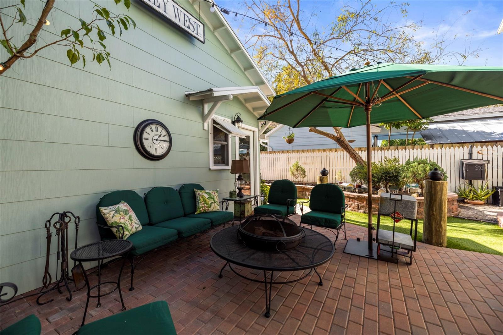 GROVE TERRACE - Residential