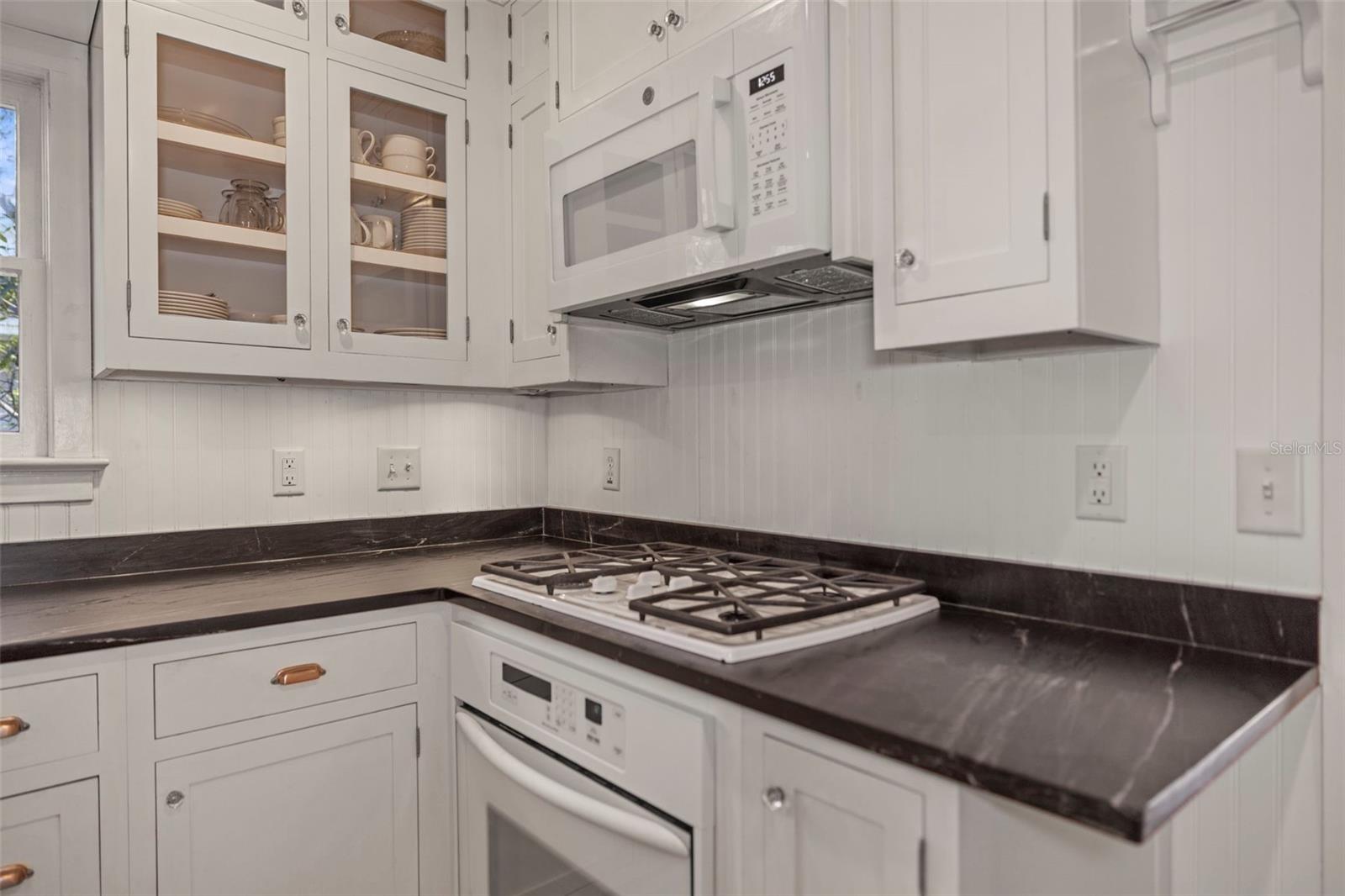 GROVE TERRACE - Residential