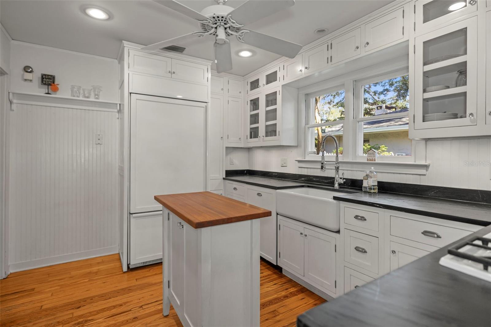 GROVE TERRACE - Residential