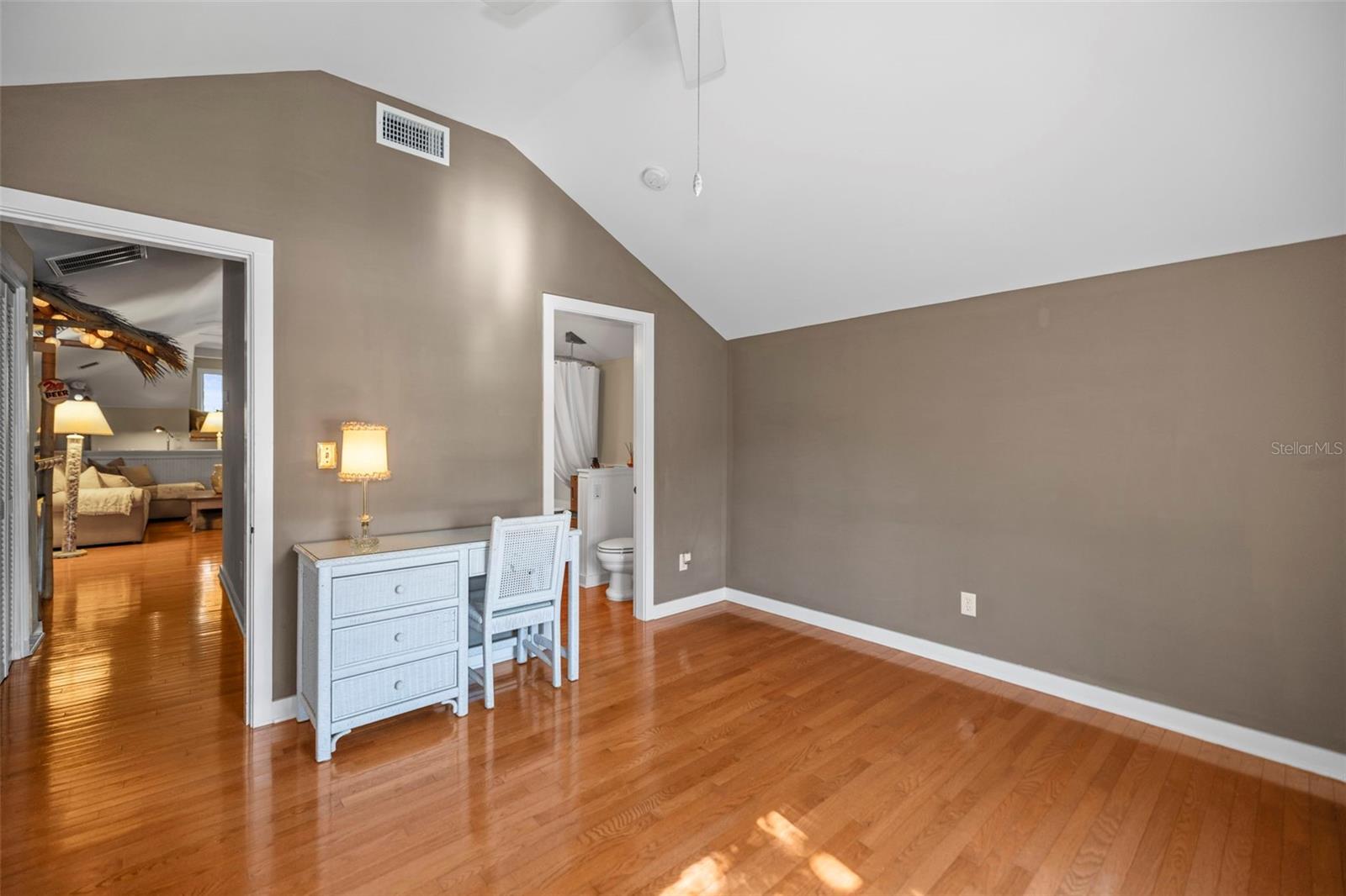 GROVE TERRACE - Residential