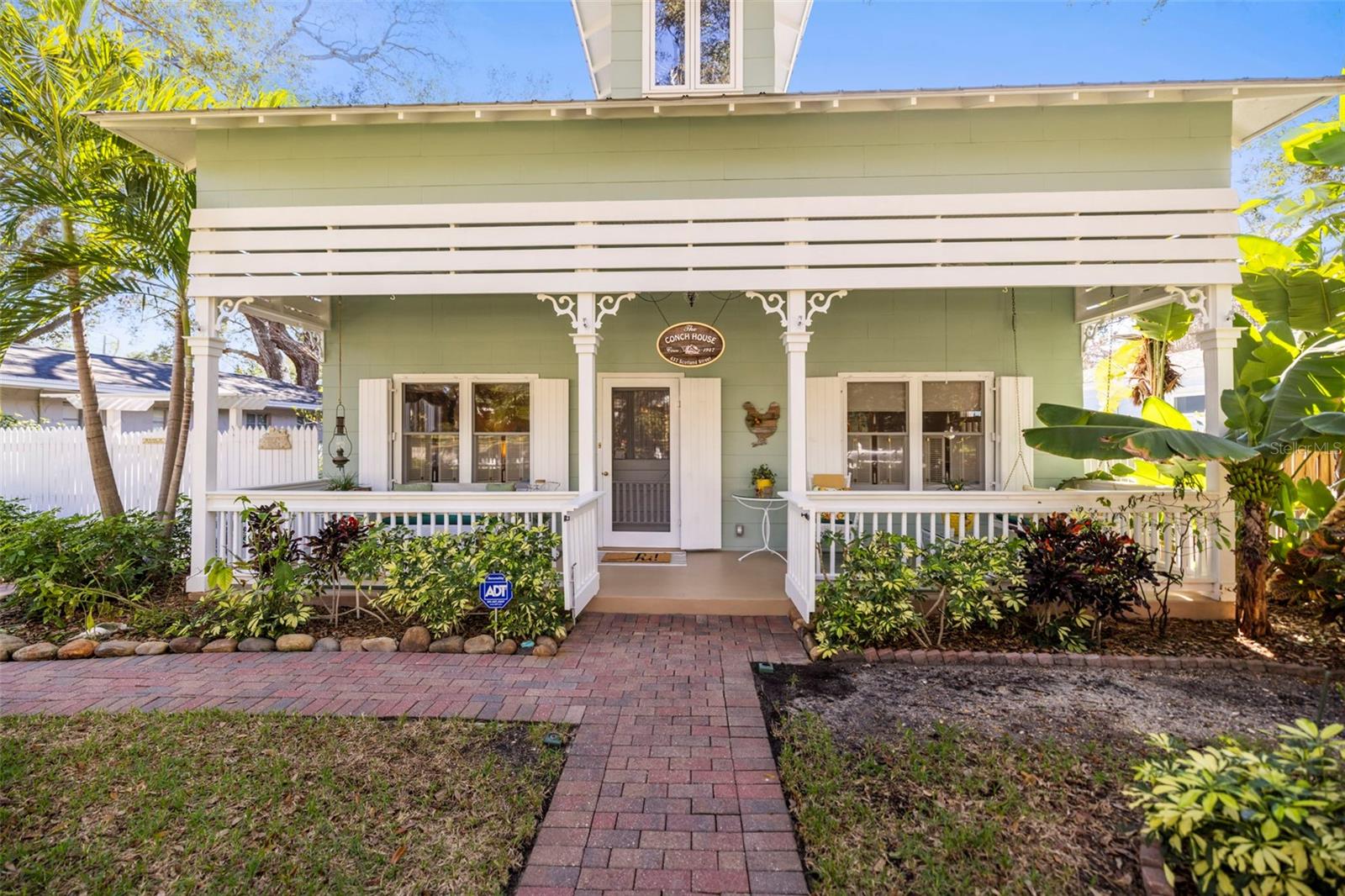 GROVE TERRACE - Residential