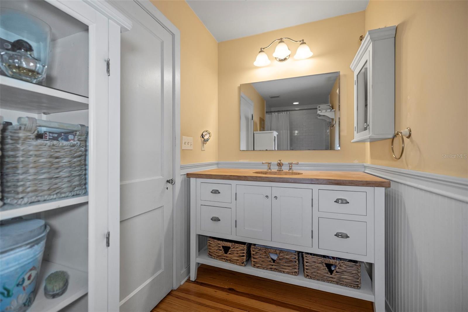 GROVE TERRACE - Residential