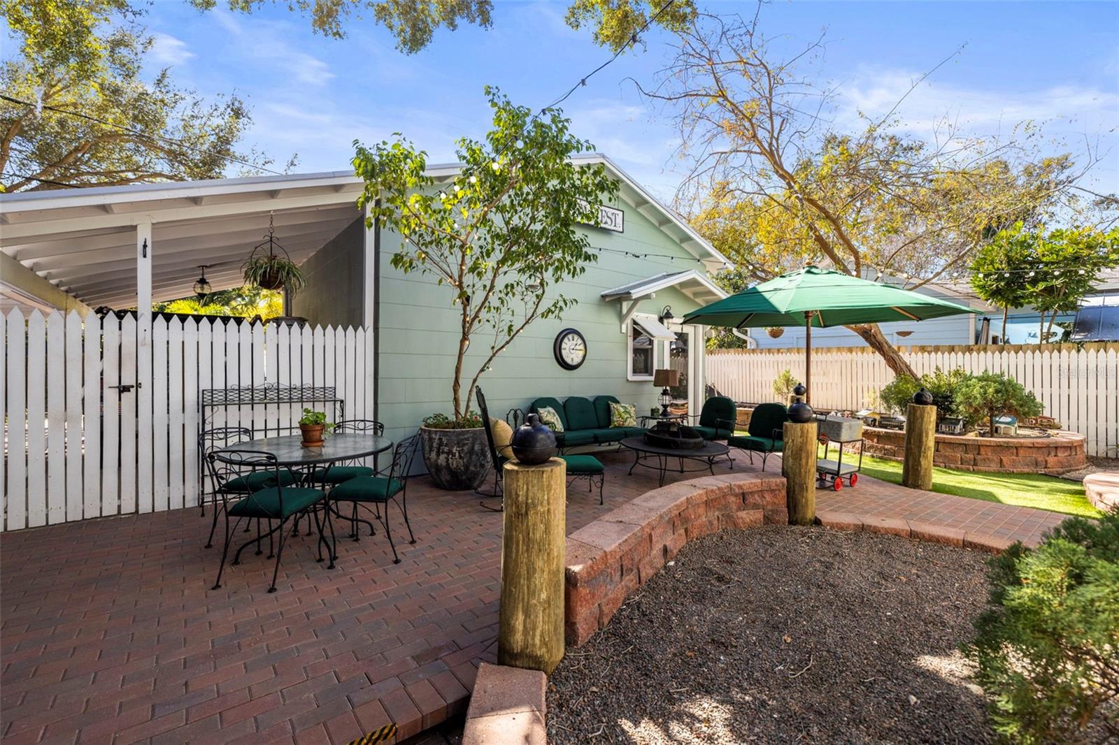 GROVE TERRACE - Residential