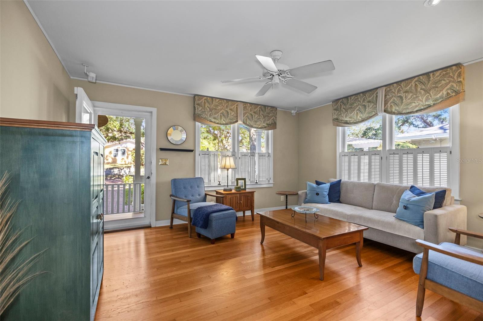 GROVE TERRACE - Residential