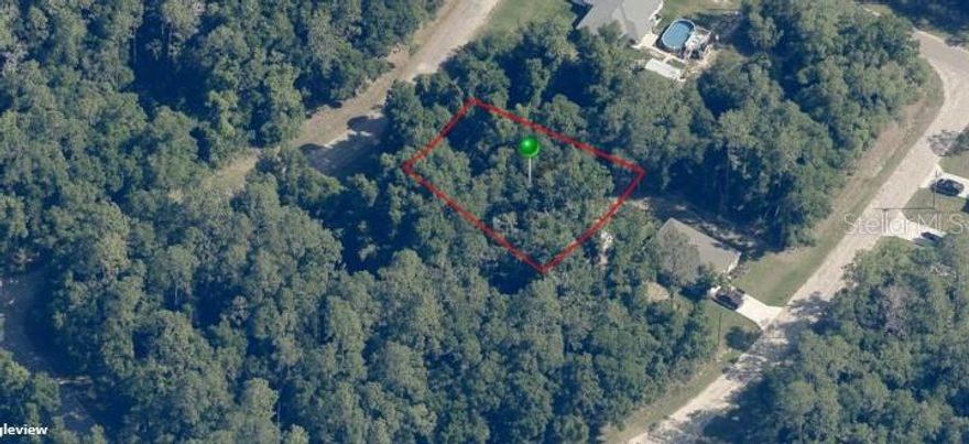 A very nice southeastern rear exposure on a 1/4 of an acre in beautiful Citrus springs, a well developed area.