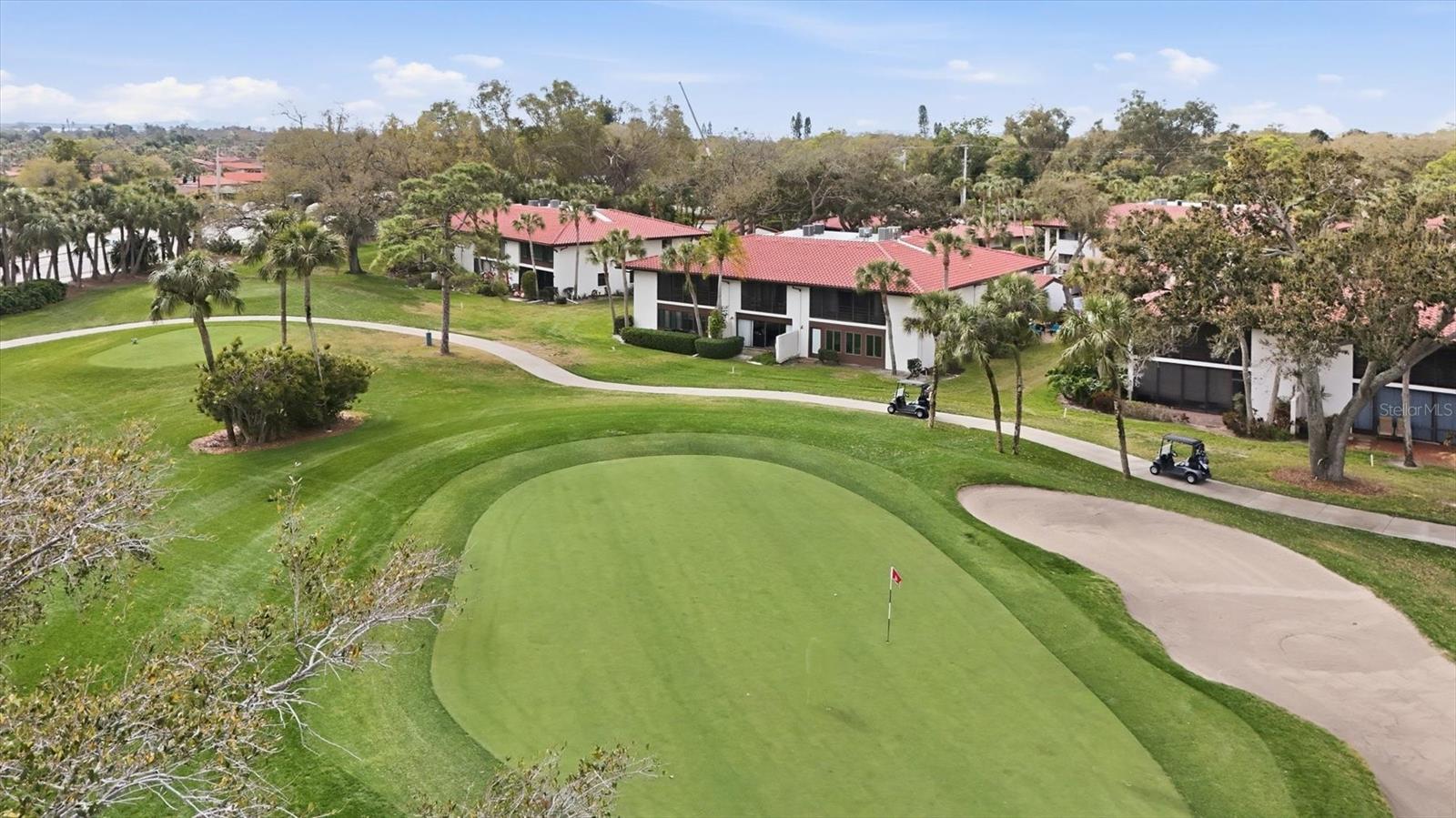 VALENCIA GARDEN - Residential