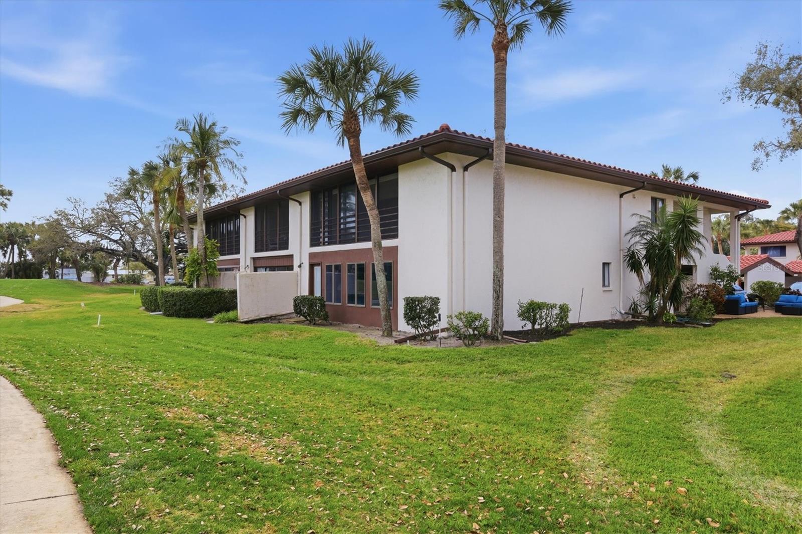 VALENCIA GARDEN - Residential