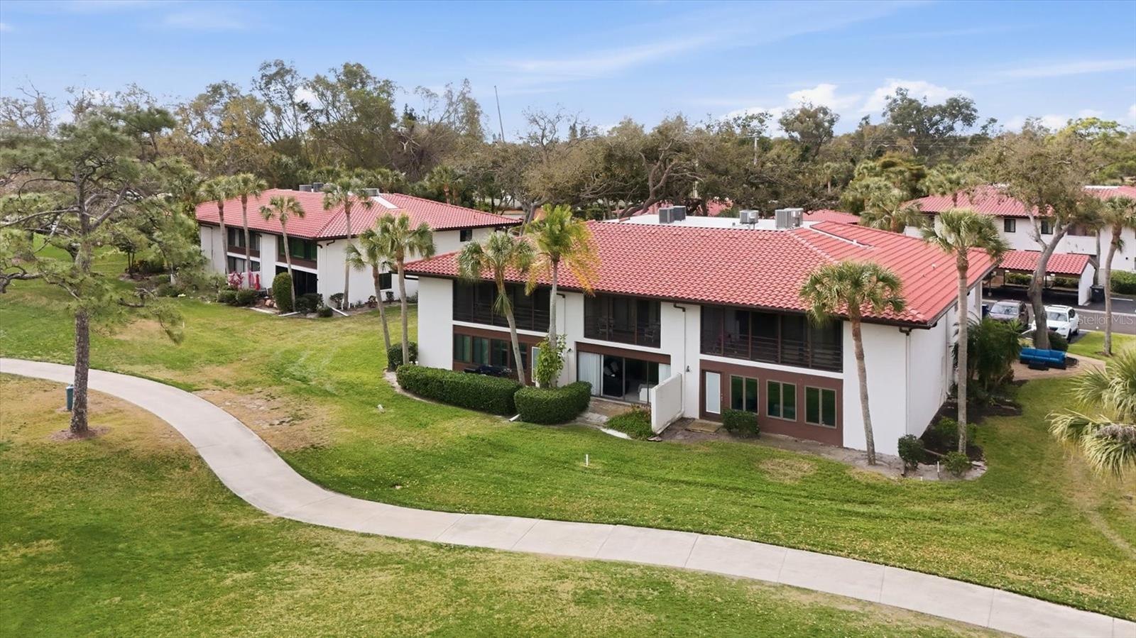 VALENCIA GARDEN - Residential