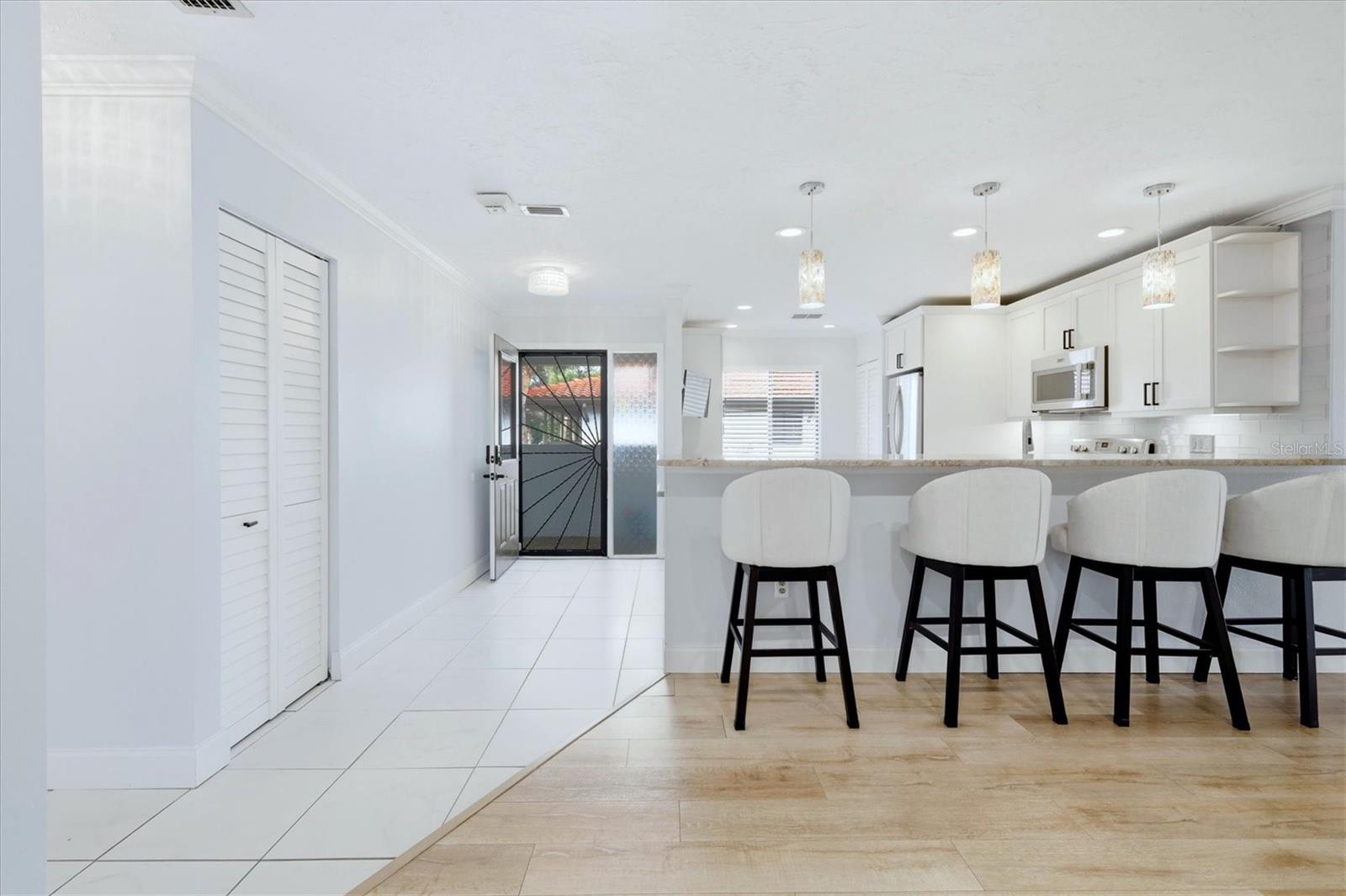 VALENCIA GARDEN - Residential