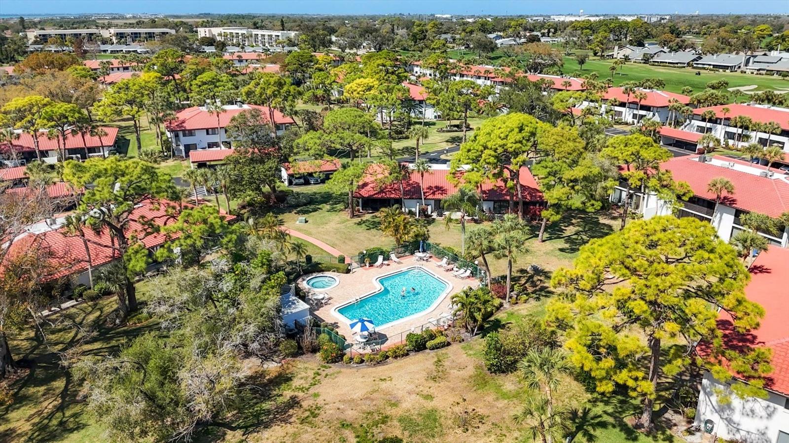 VALENCIA GARDEN - Residential