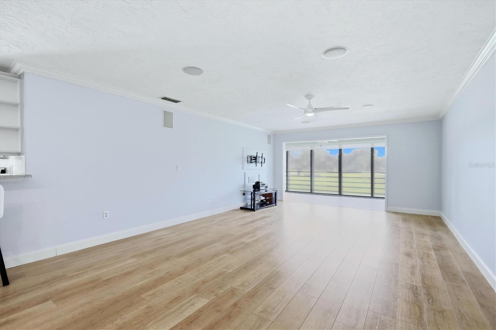 VALENCIA GARDEN - Residential