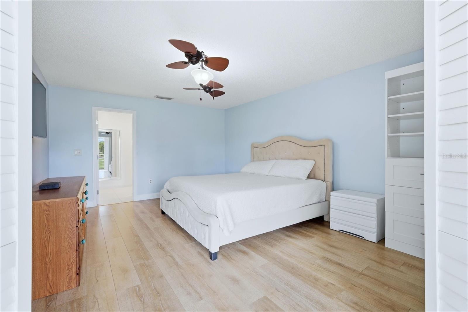 VALENCIA GARDEN - Residential