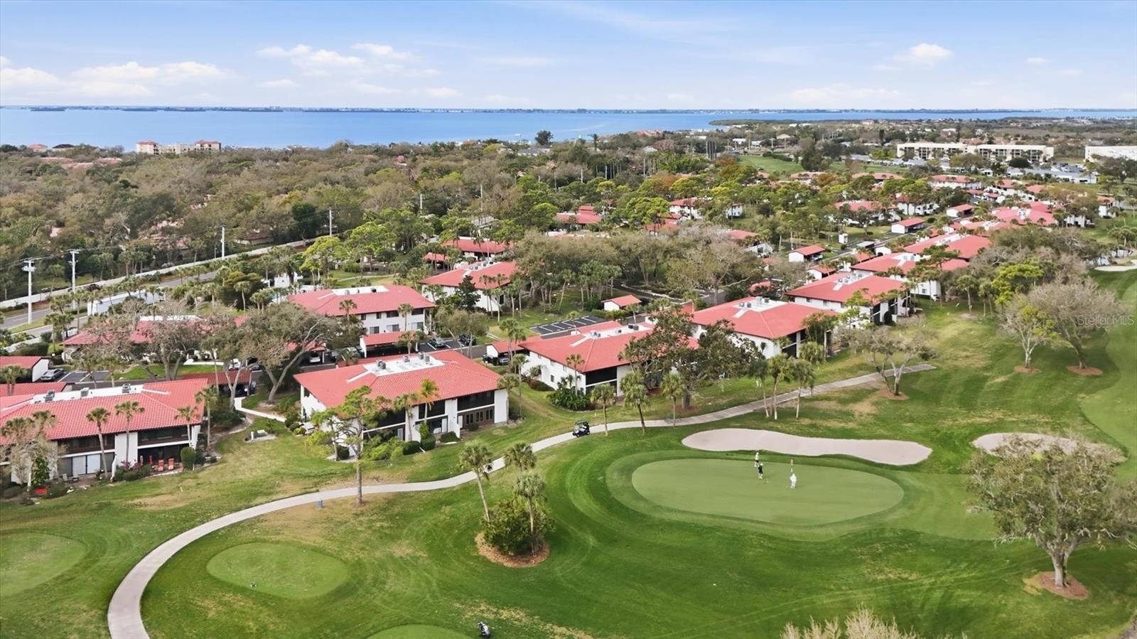 VALENCIA GARDEN - Residential