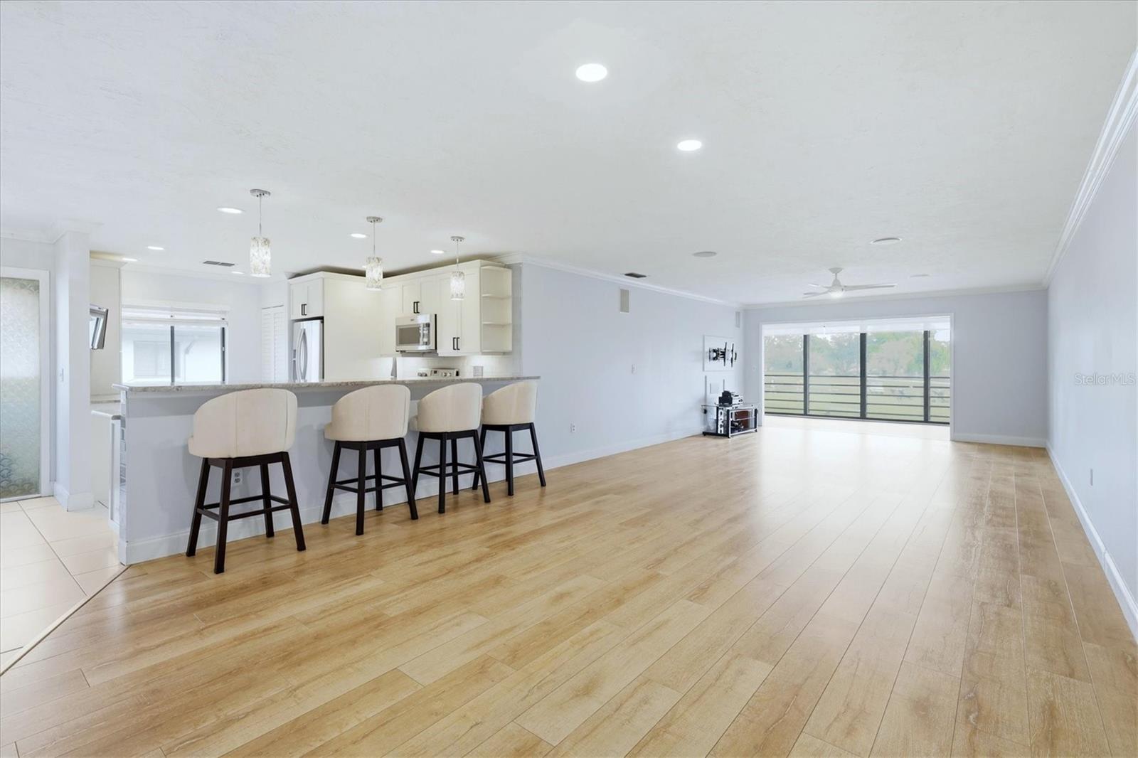 VALENCIA GARDEN - Residential