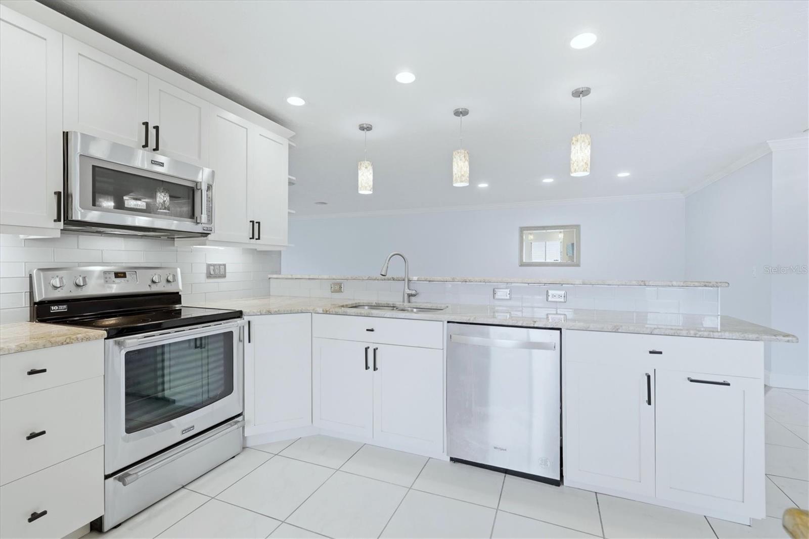 VALENCIA GARDEN - Residential