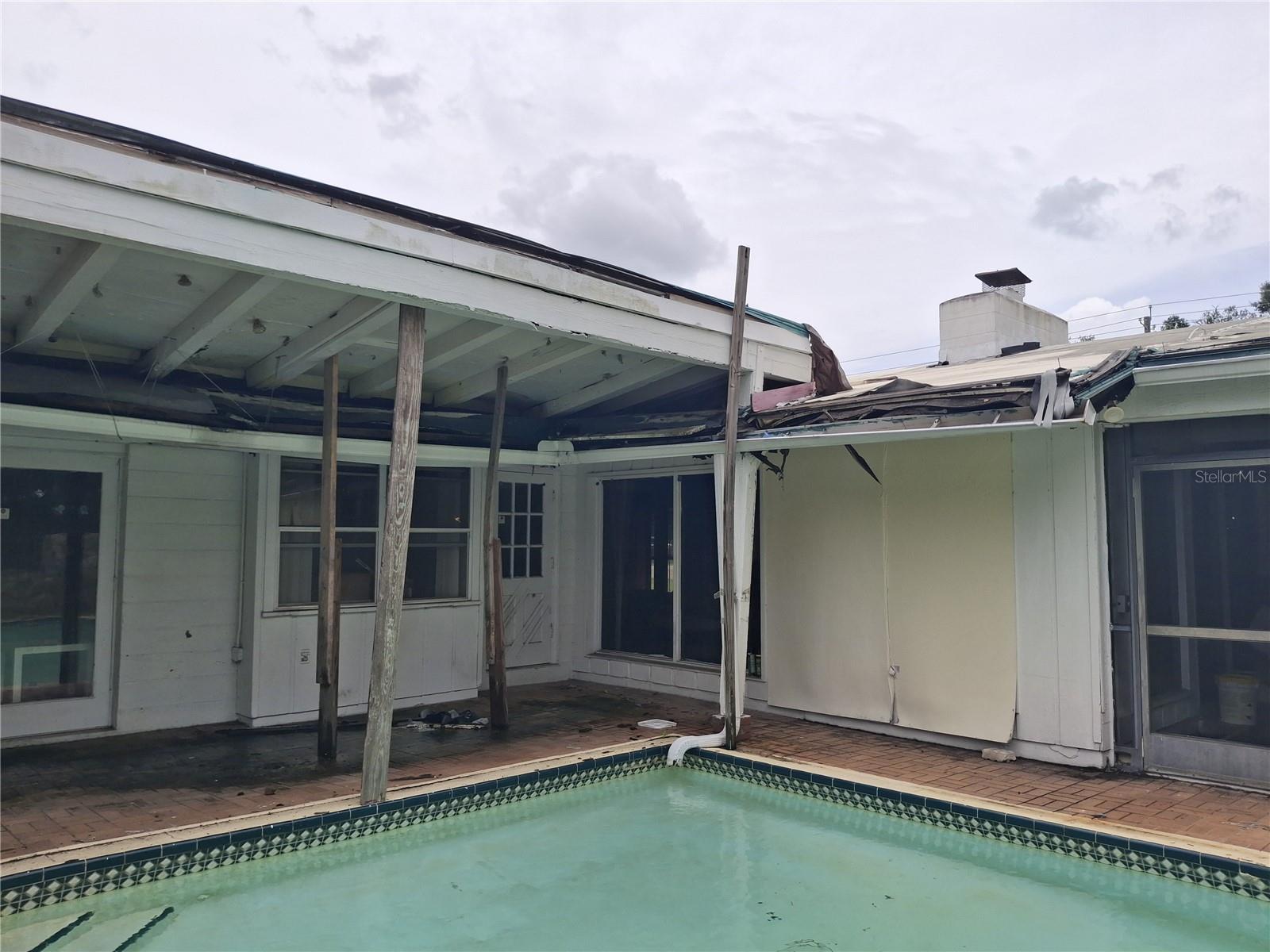 MEADOW OAKS SUB - Residential