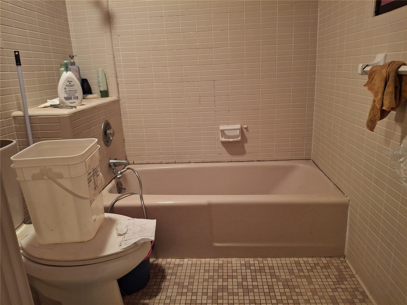 MEADOW OAKS SUB - Residential