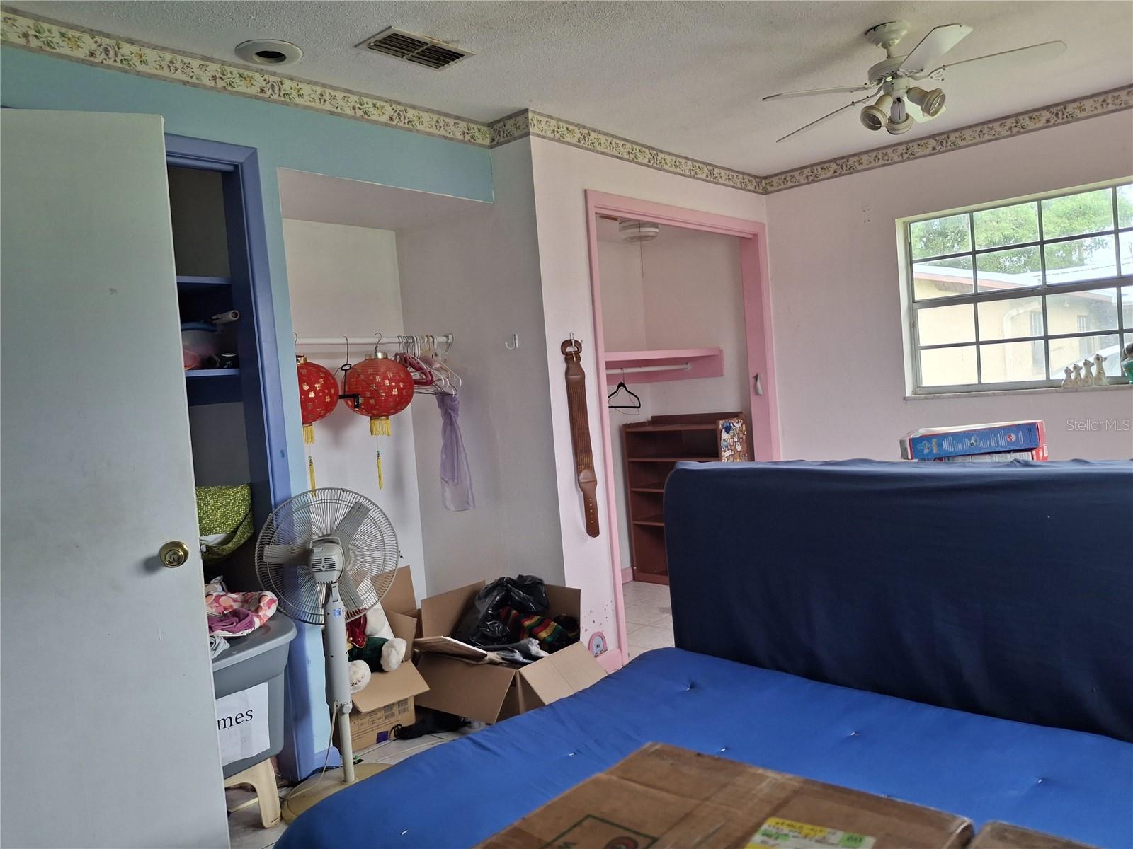 MEADOW OAKS SUB - Residential