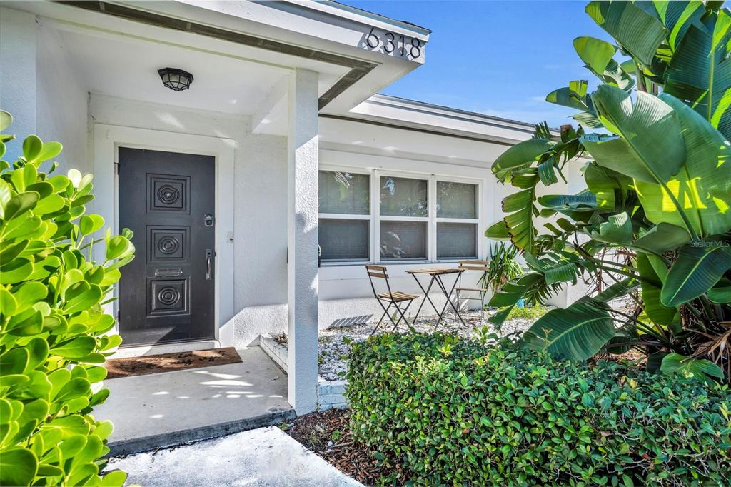 Photo of 6318 30th Street S, St Petersburg, FL 33712 (MLS # O6366772)