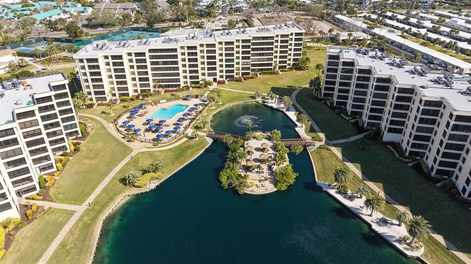 GULF & BAY CLUB - Residential