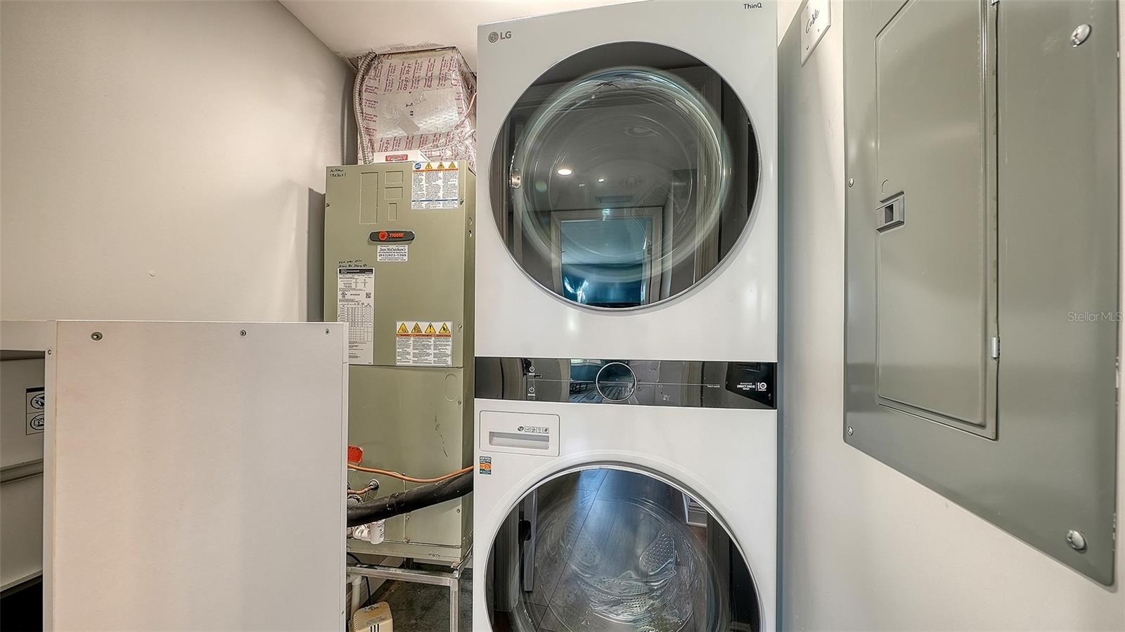 GULF & BAY CLUB - Residential