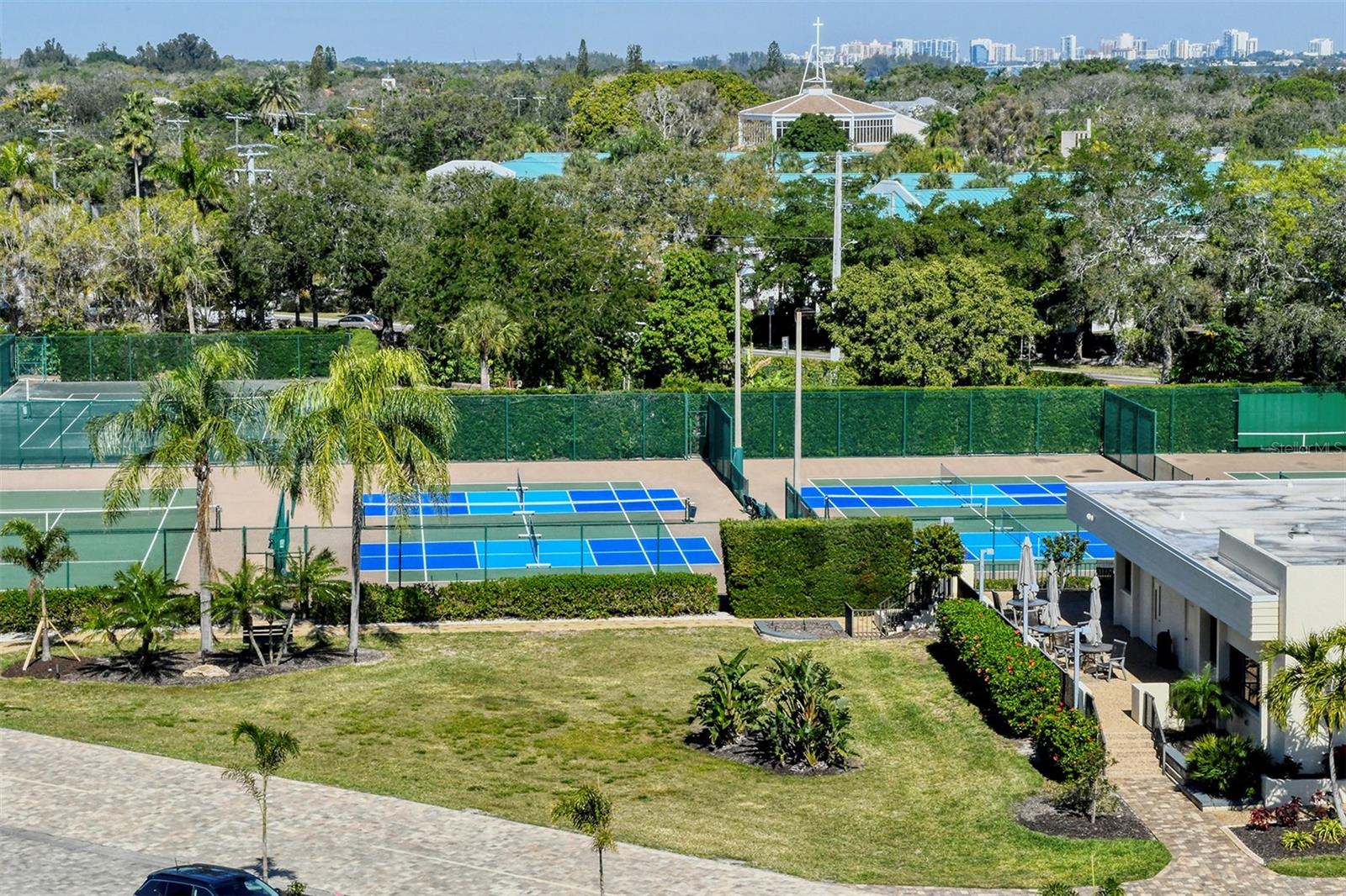 GULF & BAY CLUB - Residential