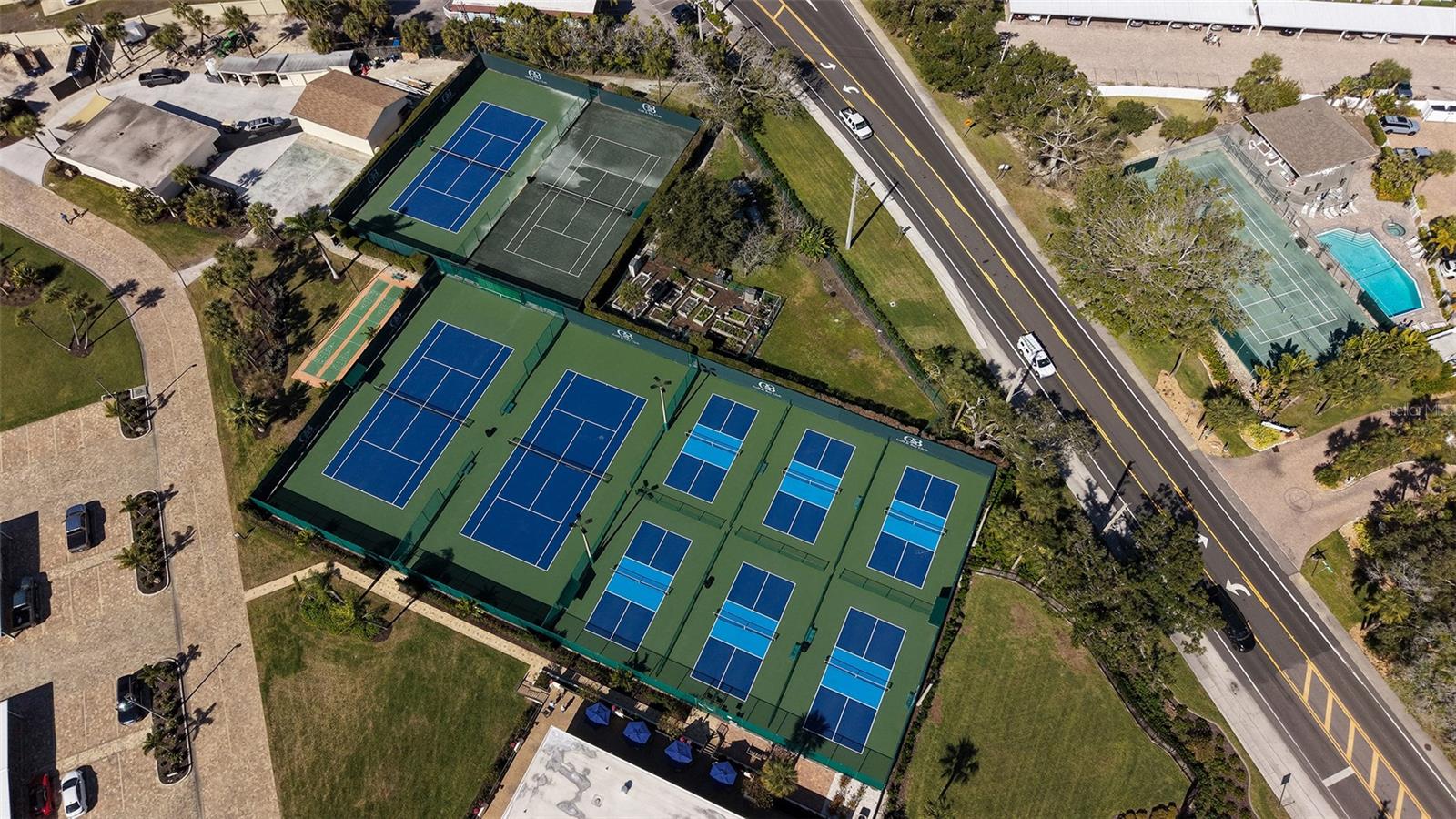 GULF & BAY CLUB - Residential