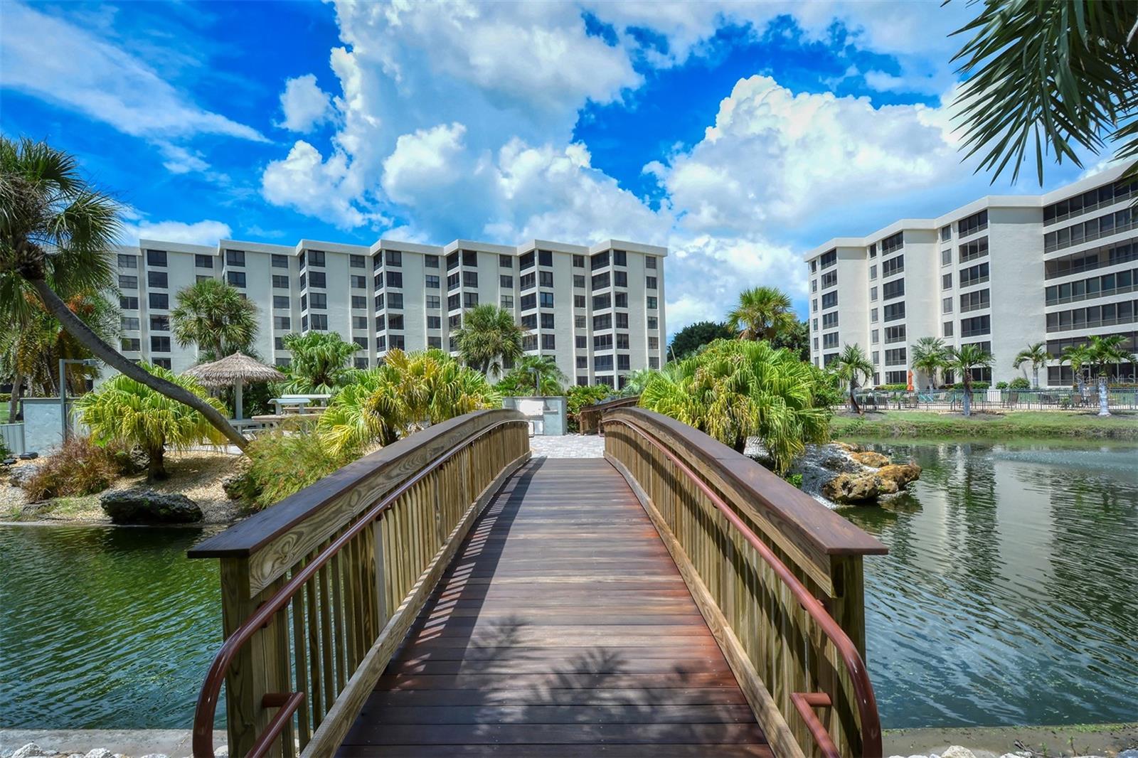 GULF & BAY CLUB - Residential