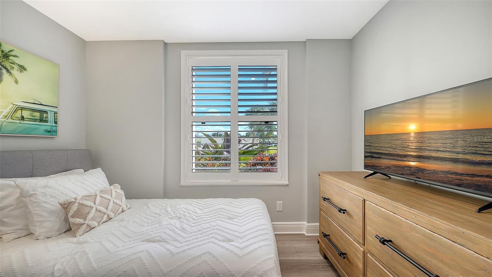 GULF & BAY CLUB - Residential