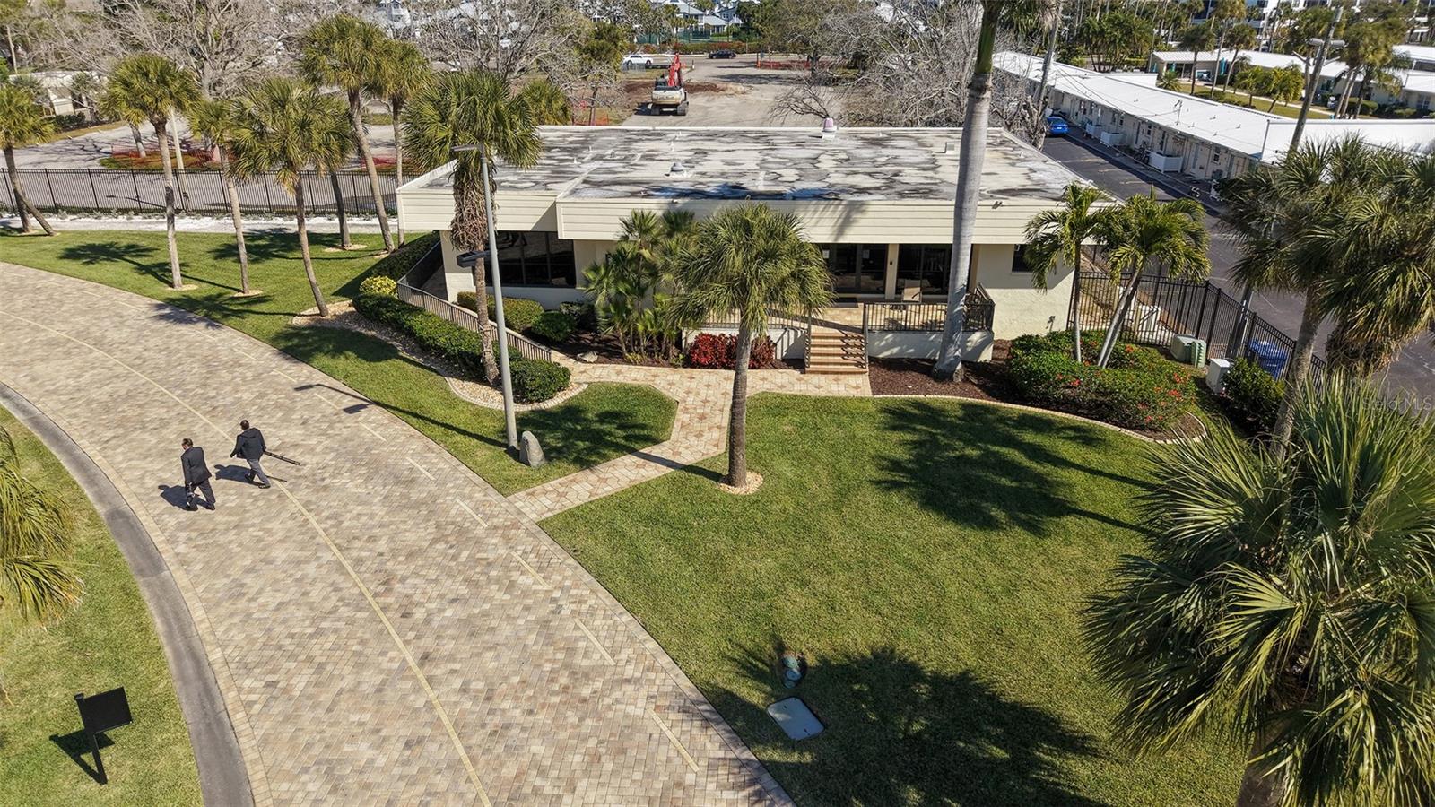 GULF & BAY CLUB - Residential