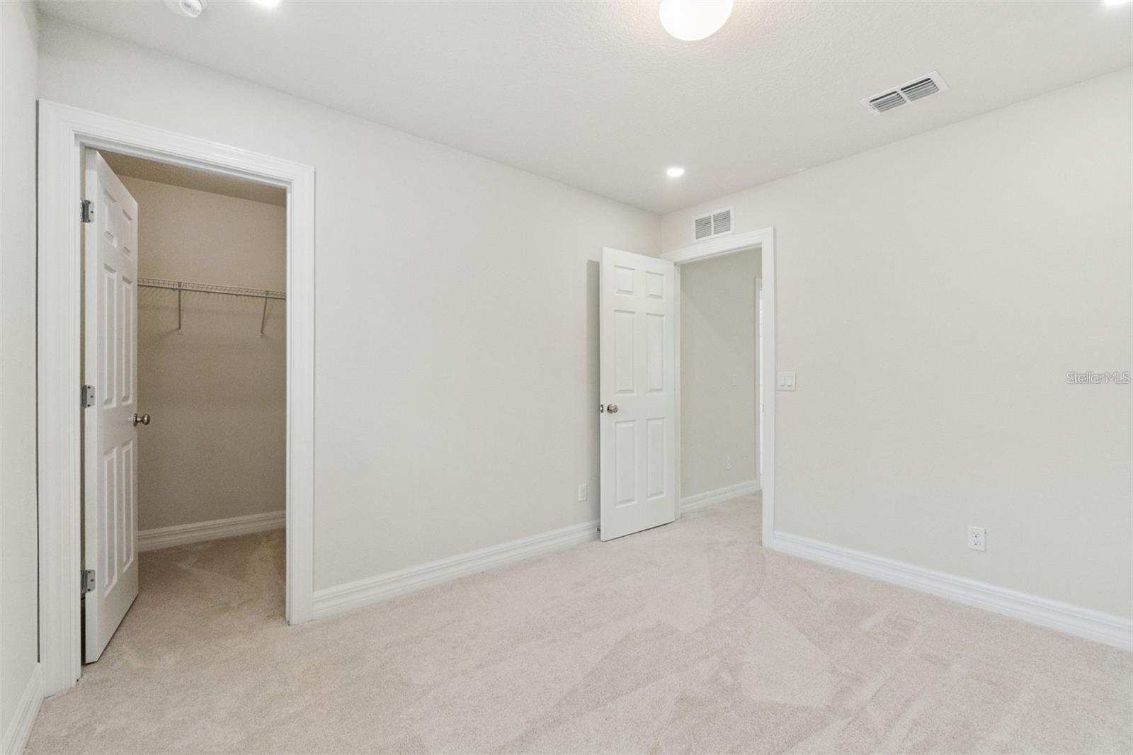 LIVE OAK LAKE PH 1 - Residential