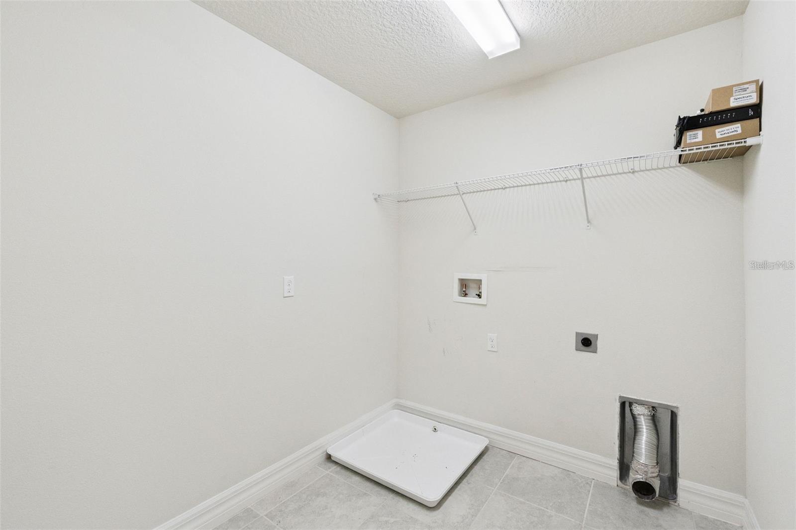 LIVE OAK LAKE PH 1 - Residential