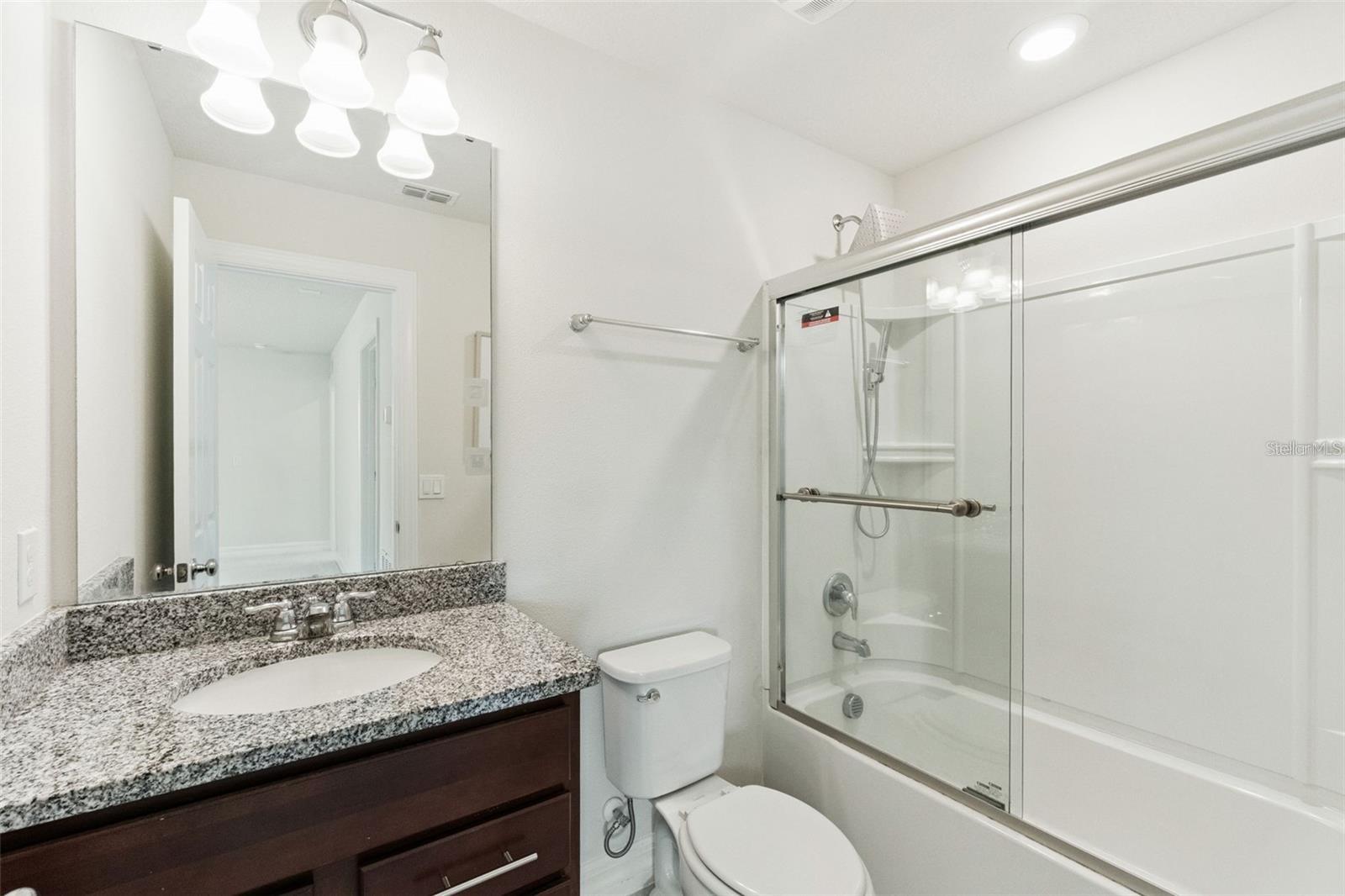 LIVE OAK LAKE PH 1 - Residential