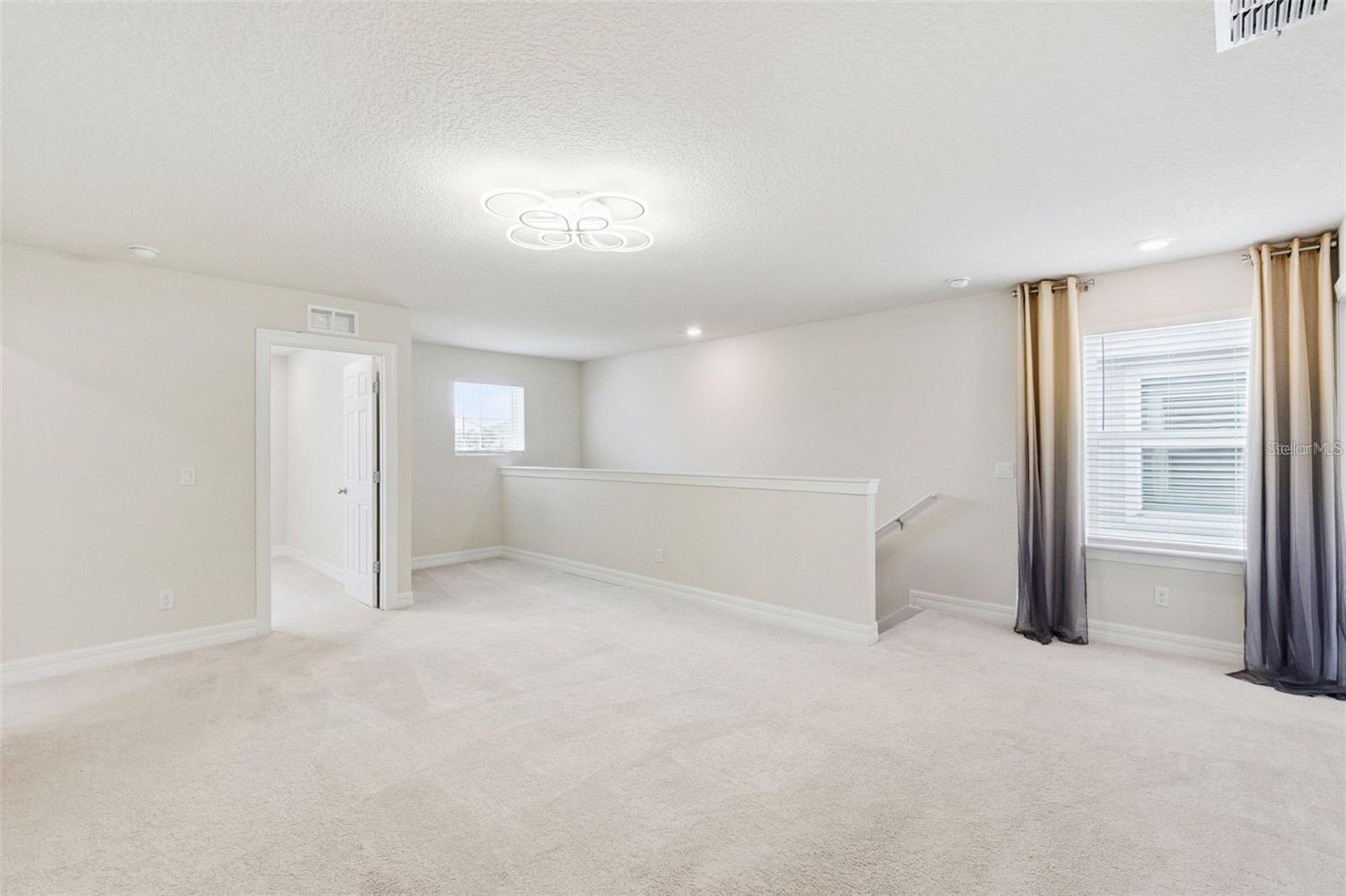 LIVE OAK LAKE PH 1 - Residential