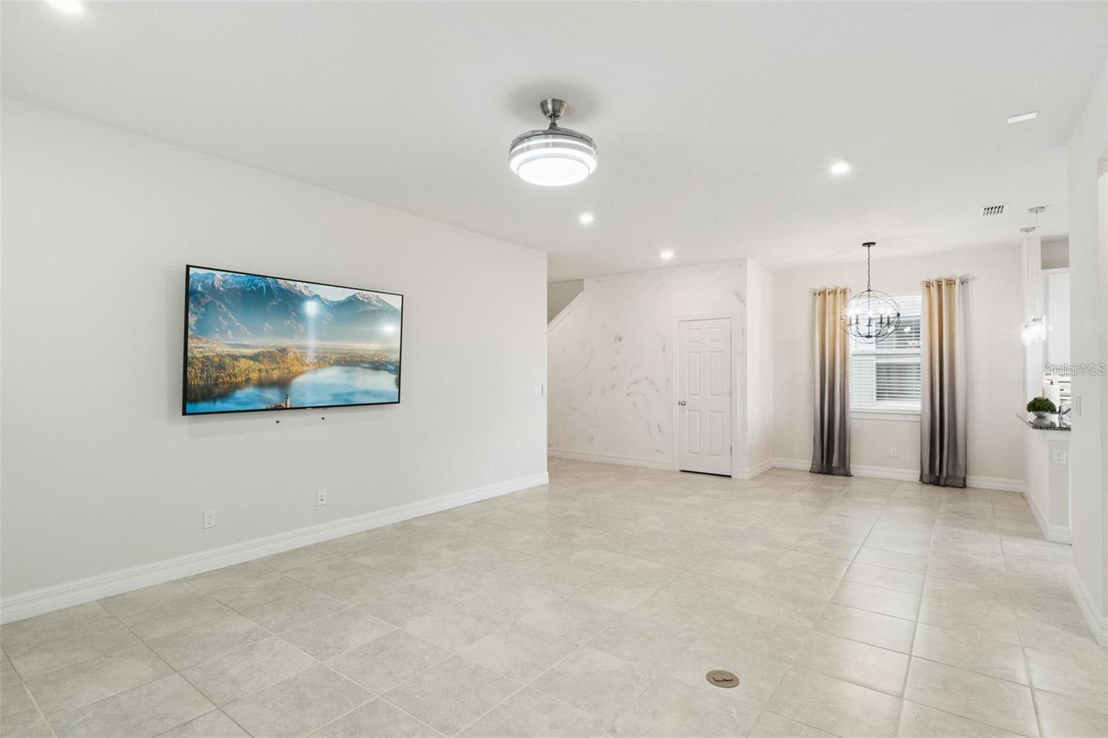 LIVE OAK LAKE PH 1 - Residential