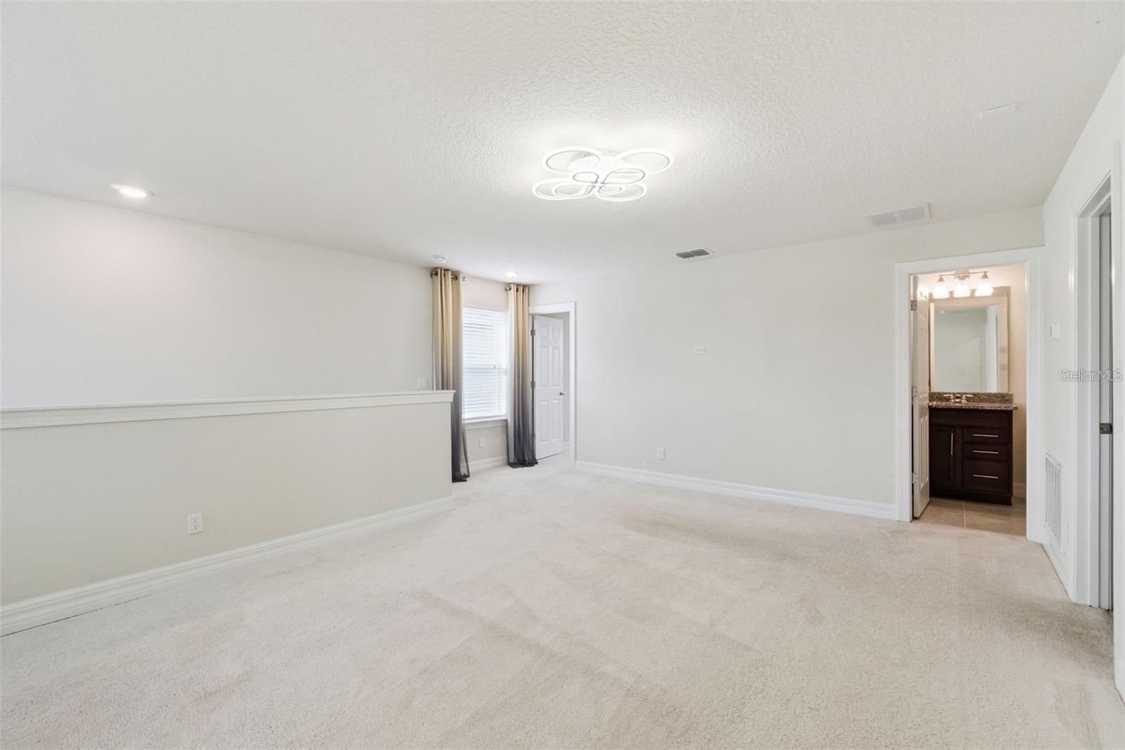 LIVE OAK LAKE PH 1 - Residential