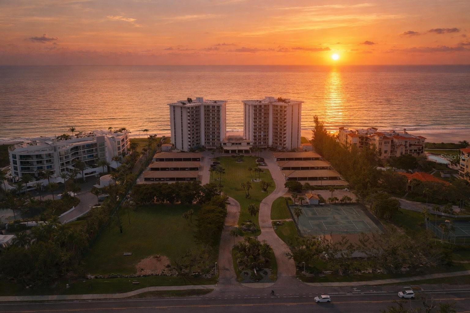 ISLANDER CLUB OF LONGBOAT - Residential