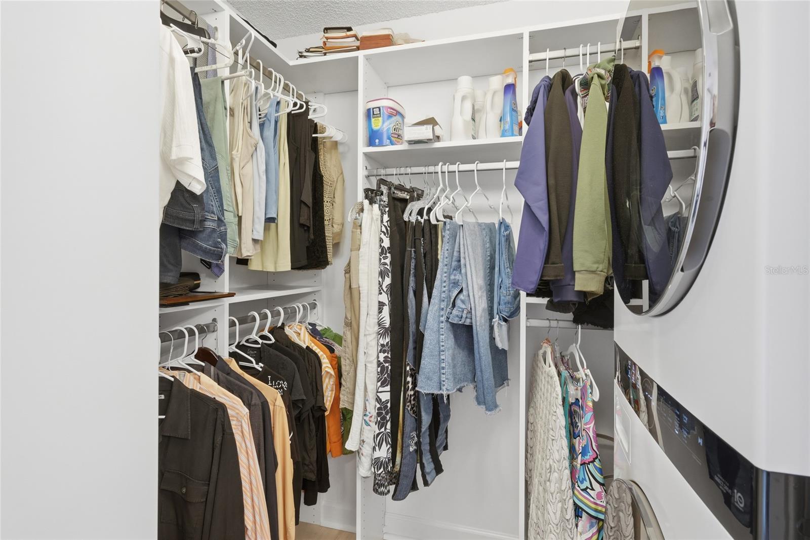 ISLANDER CLUB OF LONGBOAT - Residential