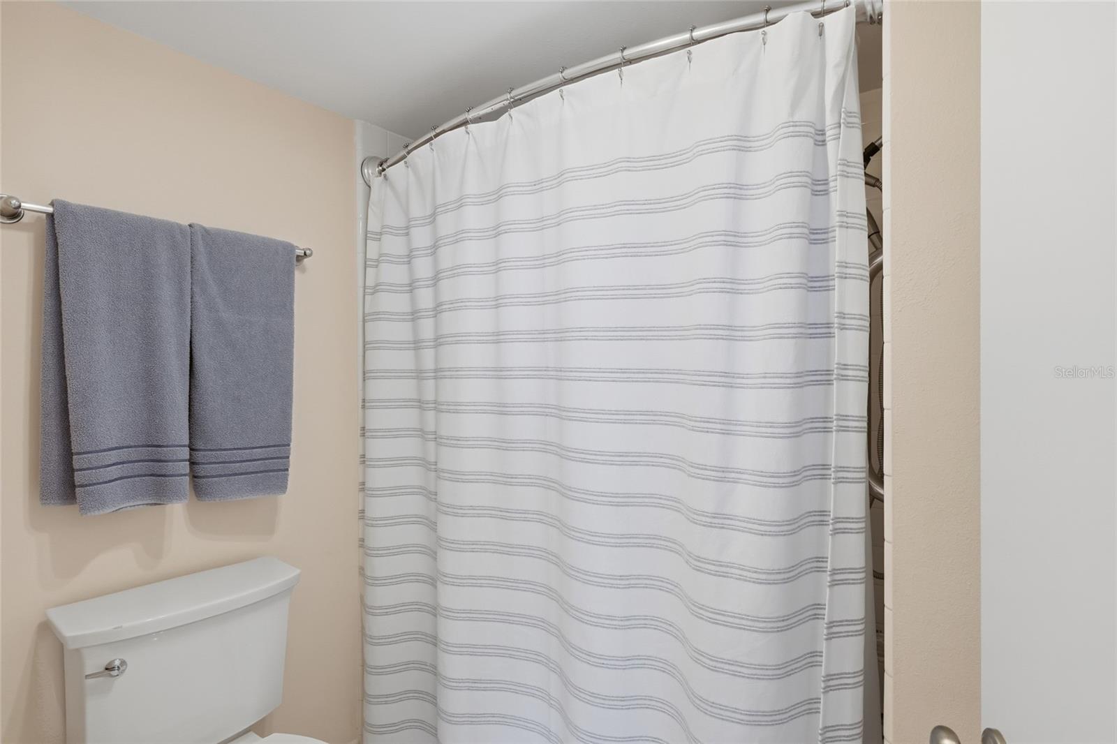 ISLANDER CLUB OF LONGBOAT - Residential